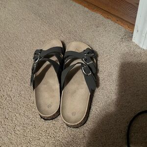 Stylish Gray Sandals with Buckle Straps